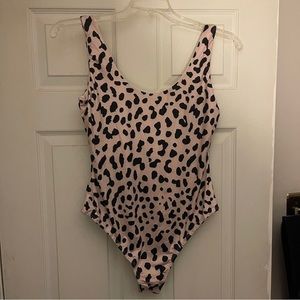 cheetah print‎ bodysuit